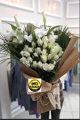 Beyaz gl buketi 41 adet ve kazabilanka