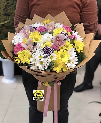 Kark papatya ve mevsim iek buketimiz