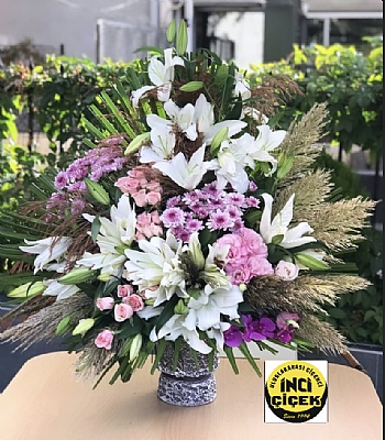 Lilyum ve krizantem- papatya arajmanmz